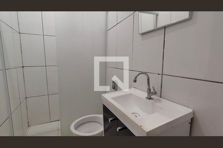 Casa para alugar com 3 quartos, 100m² em Vila Serralheiro, São Paulo