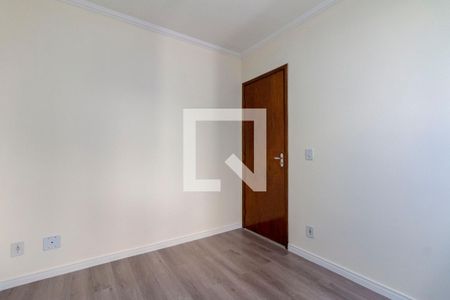 Quarto 2 de apartamento para alugar com 2 quartos, 50m² em Vila Santa Teresinha, São Paulo