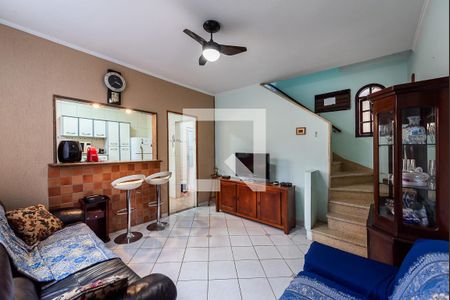 Sala de apartamento para alugar com 2 quartos, 75m² em Gonzaga, Santos