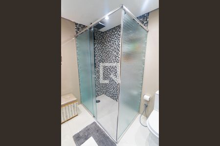 Apartamento à venda com 300m², 4 quartos e 3 vagasBanheiro da Suíte 1 Detalhe