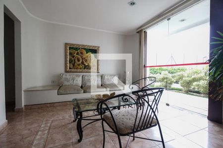 Apartamento à venda com 64m², 2 quartos e 1 vagaHall de entrada