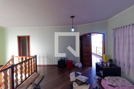 Sala de TV de casa à venda com 3 quartos, 270m² em Jardim Magnólia, Campinas