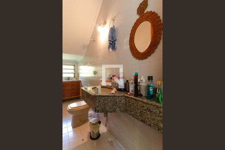 Casa à venda com 270m², 3 quartos e 4 vagas Casa à venda com 270m², 3 quartos e 4 vagasLavabo