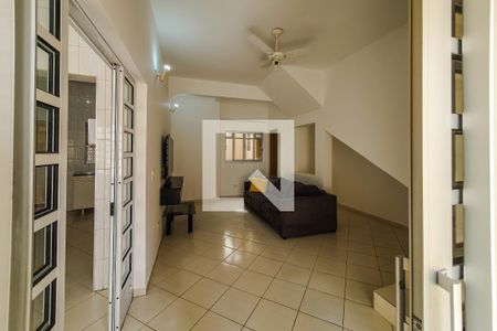 sala de casa para alugar com 3 quartos, 130m² em Vila Mariana, São Paulo