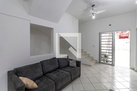 Sala de Casa com 3 quartos, 130m² Vila Mariana