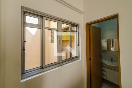 sala janela de casa para alugar com 3 quartos, 130m² em Vila Mariana, São Paulo