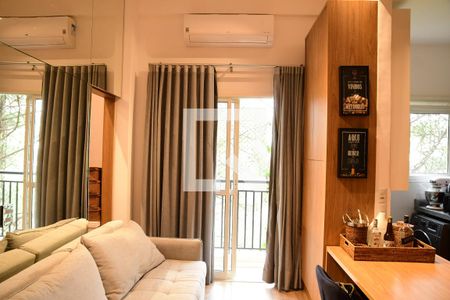 Sala de kitnet/studio para alugar com 1 quarto, 37m² em Granja Viana, Cotia