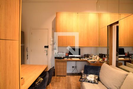 Sala de kitnet/studio para alugar com 1 quarto, 37m² em Granja Viana, Cotia