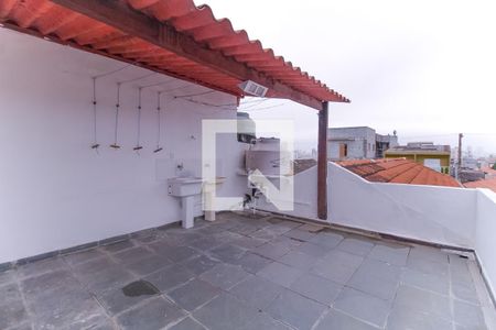 Casa para alugar com 76m², 3 quartos e 1 vagaÁrea de Serviço