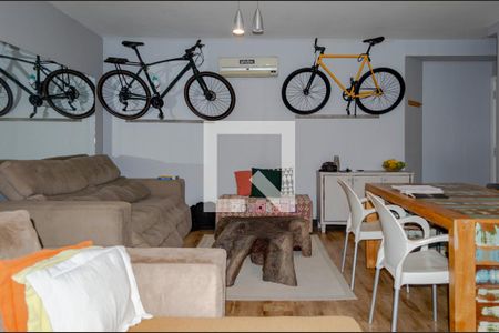 Sala de apartamento para alugar com 2 quartos, 140m² em Itacorubi, Florianópolis