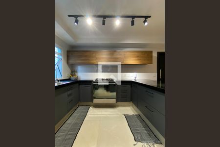 Apartamento à venda com 215m², 3 quartos e 2 vagas Apartamento à venda com 215m², 3 quartos e 2 vagasCozinha