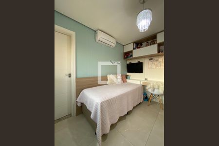 Apartamento à venda com 215m², 3 quartos e 2 vagas Apartamento à venda com 215m², 3 quartos e 2 vagasSuíte 1