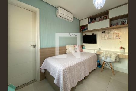 Apartamento à venda com 215m², 3 quartos e 2 vagas Apartamento à venda com 215m², 3 quartos e 2 vagasSuíte 1