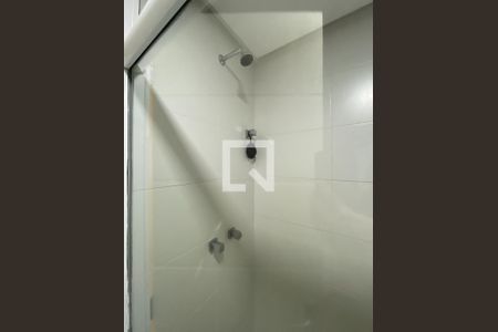 Apartamento à venda com 215m², 3 quartos e 2 vagas Apartamento à venda com 215m², 3 quartos e 2 vagasBanheiro social