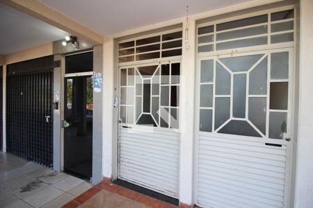 Apartamento para alugar com 90m², 2 quartos e sem vagaFachada