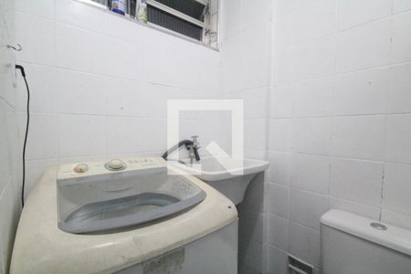 Banheiro de apartamento para alugar com 1 quarto, 33m² em Liberdade, São Paulo