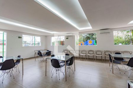 Apartamento para alugar com 45m², 2 quartos e 1 vaga Apartamento para alugar com 45m², 2 quartos e 1 vagaÁrea comum - Salão de festas