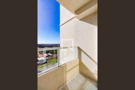 Varanda da Sala  de apartamento para alugar com 2 quartos, 45m² em Parque Santa Fé, Porto Alegre