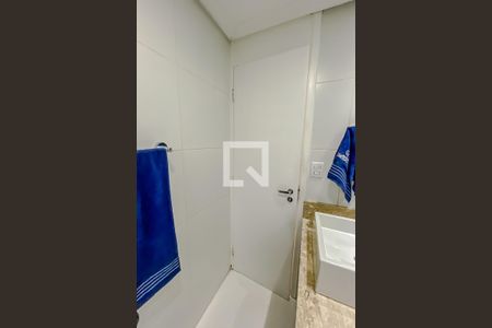 Apartamento à venda com 56m², 2 quartos e 1 vaga Apartamento à venda com 56m², 2 quartos e 1 vagaBanheiro