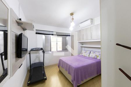 Quarto 2 de casa à venda com 2 quartos, 80m² em Penha de França, São Paulo