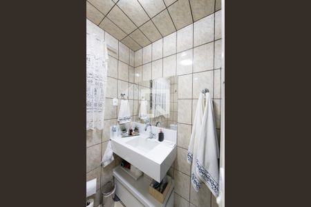 Casa à venda com 80m², 2 quartos e 1 vagaBanheiro Social