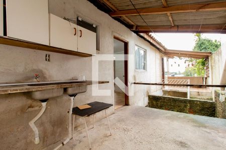 Casa para alugar com 110m², 3 quartos e 1 vagaÁrea de Serviço