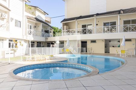 Casa de condomínio à venda com 110m², 3 quartos e 1 vagaÁrea comum - Piscina