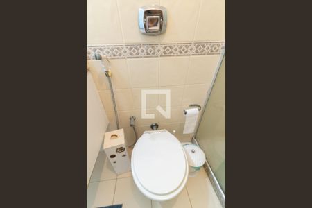 Casa de condomínio à venda com 110m², 3 quartos e 1 vagaSuíte 1 - Banheiro