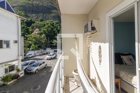 Casa de condomínio à venda com 110m², 3 quartos e 1 vagaSuíte 1 - Varanda