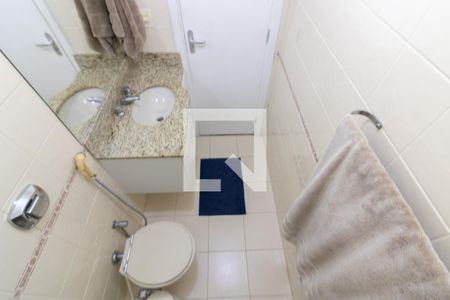 Casa de condomínio à venda com 110m², 3 quartos e 1 vagaSuíte 3 - Banheiro