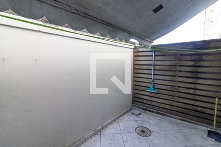 Casa de condomínio à venda com 110m², 3 quartos e 1 vagaÁrea de Serviço
