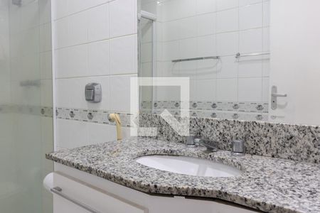 Casa de condomínio à venda com 110m², 3 quartos e 1 vagaSuíte 2 - Banheiro