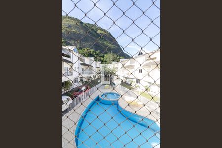 Casa de condomínio à venda com 110m², 3 quartos e 1 vagaÁrea comum