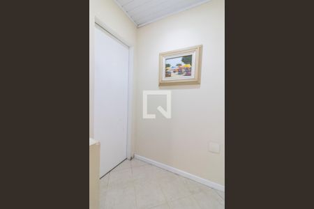 Casa de condomínio à venda com 110m², 3 quartos e 1 vagaCorredor