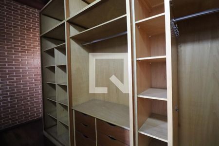 Casa à venda com 472m², 4 quartos e 5 vagasCloset Suite 3