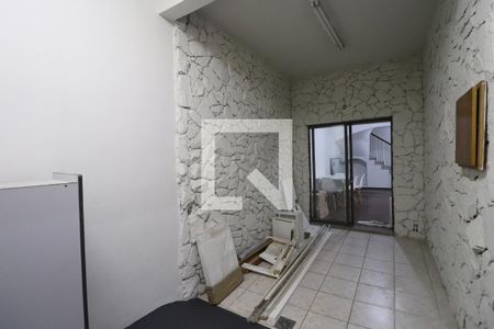 Casa à venda com 472m², 4 quartos e 5 vagasQuarto 2 Subsolo