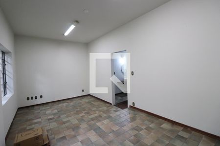 Casa à venda com 472m², 4 quartos e 5 vagasQuarto 1 Subsolo