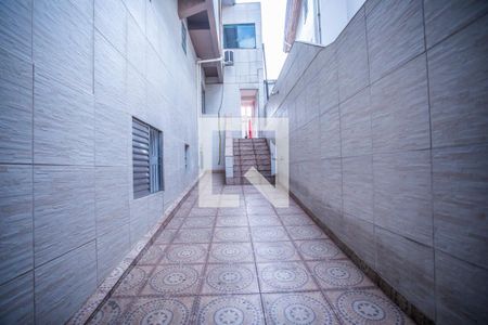 Casa para alugar com 65m², 2 quartos e sem vagaQuintal