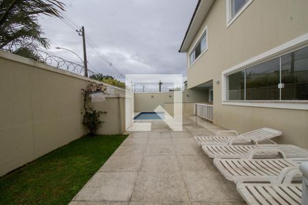 Casa de condomínio à venda com 350m², 4 quartos e 3 vagas Casa de condomínio à venda com 350m², 4 quartos e 3 vagasÁrea Comum