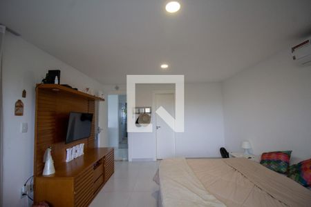 Suíte de casa de condomínio à venda com 4 quartos, 350m² em Vargem Pequena, Rio de Janeiro