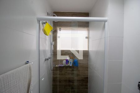 Casa de condomínio à venda com 350m², 4 quartos e 3 vagas Casa de condomínio à venda com 350m², 4 quartos e 3 vagasBanheiro dos Quartos