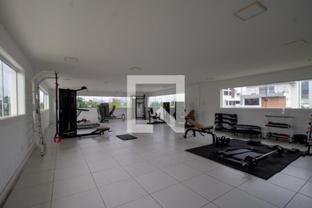 Casa de condomínio à venda com 350m², 4 quartos e 3 vagas Casa de condomínio à venda com 350m², 4 quartos e 3 vagasÁrea Comum - Academia