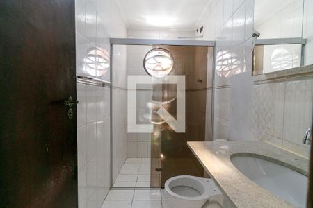 Casa à venda com 227m², 6 quartos e 2 vagas Casa à venda com 227m², 6 quartos e 2 vagasBanheiro 1