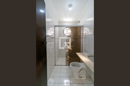 Casa à venda com 227m², 6 quartos e 2 vagas Casa à venda com 227m², 6 quartos e 2 vagasBanheiro 1