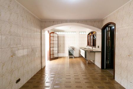 Casa à venda com 227m², 6 quartos e 2 vagas Casa à venda com 227m², 6 quartos e 2 vagasCozinha