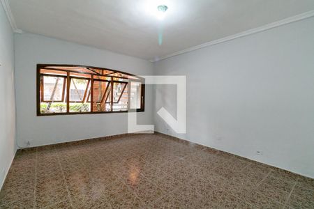 Sala de casa à venda com 6 quartos, 227m² em Vila Londrina, São Paulo
