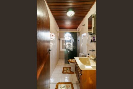 Casa à venda com 227m², 6 quartos e 2 vagas Casa à venda com 227m², 6 quartos e 2 vagasBanheiro 3