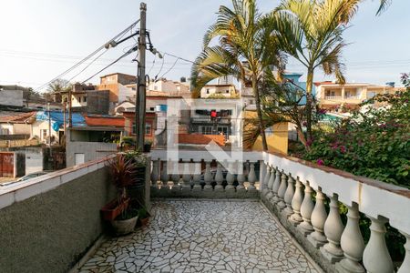 Casa à venda com 227m², 6 quartos e 2 vagas Casa à venda com 227m², 6 quartos e 2 vagasVaranda Sala