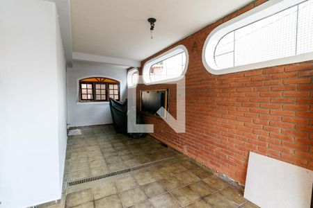 Casa à venda com 227m², 6 quartos e 2 vagas Casa à venda com 227m², 6 quartos e 2 vagasGaragem