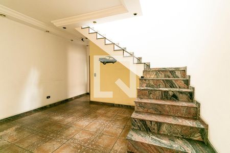 Sala - Escadas de casa à venda com 2 quartos, 150m² em Vila Carrão, São Paulo